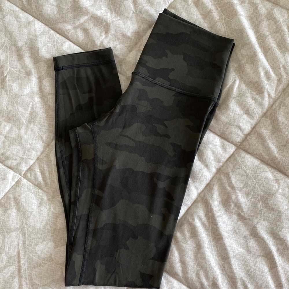 Lululemon Camo Print Align Leggings Size 4